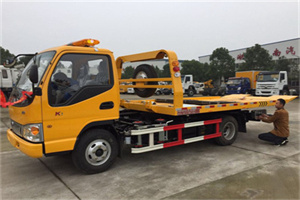 新抚哪里有拖车服务