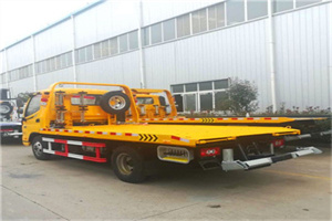 新抚附近拖车救援搭电